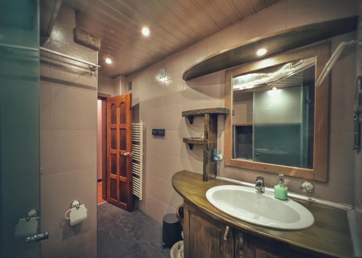 Тhe Bohemian Lodge-Entire House With Sauna Велико-Тирново Екстер'єр фото