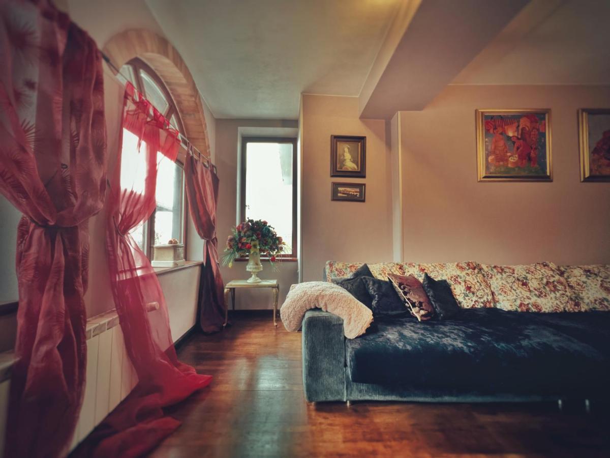 Тhe Bohemian Lodge-Entire House With Sauna Велико-Тирново Екстер'єр фото