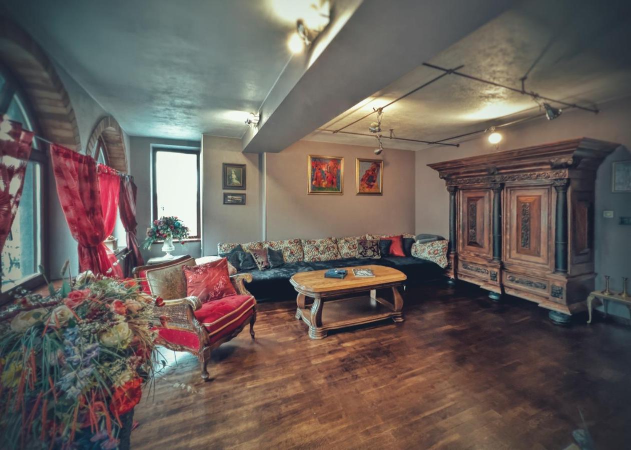 Тhe Bohemian Lodge-Entire House With Sauna Велико-Тирново Екстер'єр фото